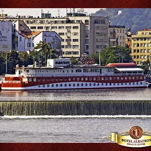 Albatros 3*, Praga Repubblica Ceca
